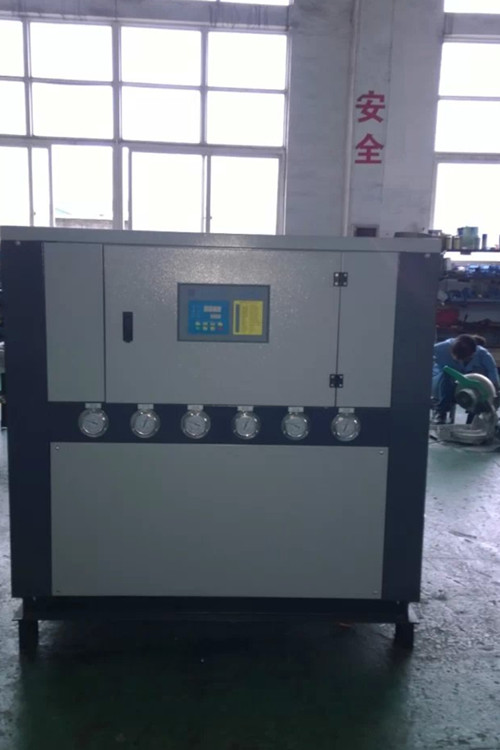 水冷低溫冷水機(jī)組