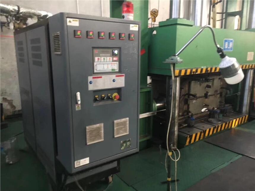 浦東油溫機/油循環(huán)模溫機/水溫度控制機/模具溫度控制機/冷熱一體模溫機